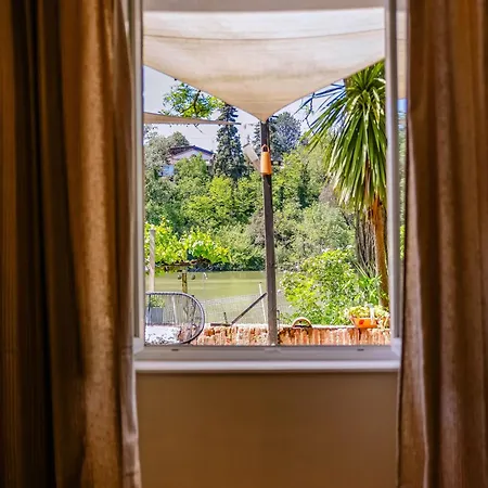 O Berges De Bed & Breakfast 3*