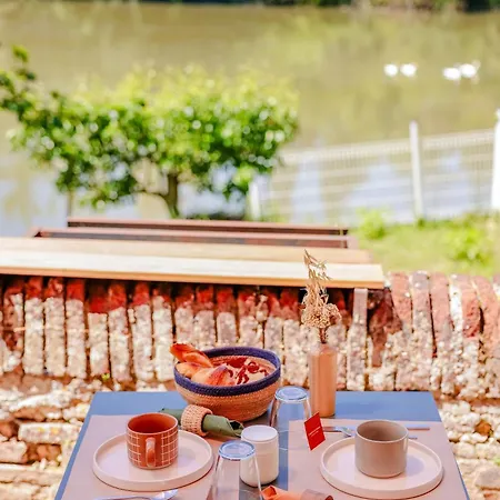 Bed & Breakfast O Berges De Brens (Tarn)