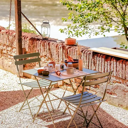 Bed & Breakfast O Berges De