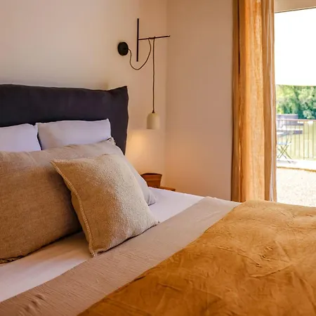 فندق مبيت وإفطار O Berges De 3*